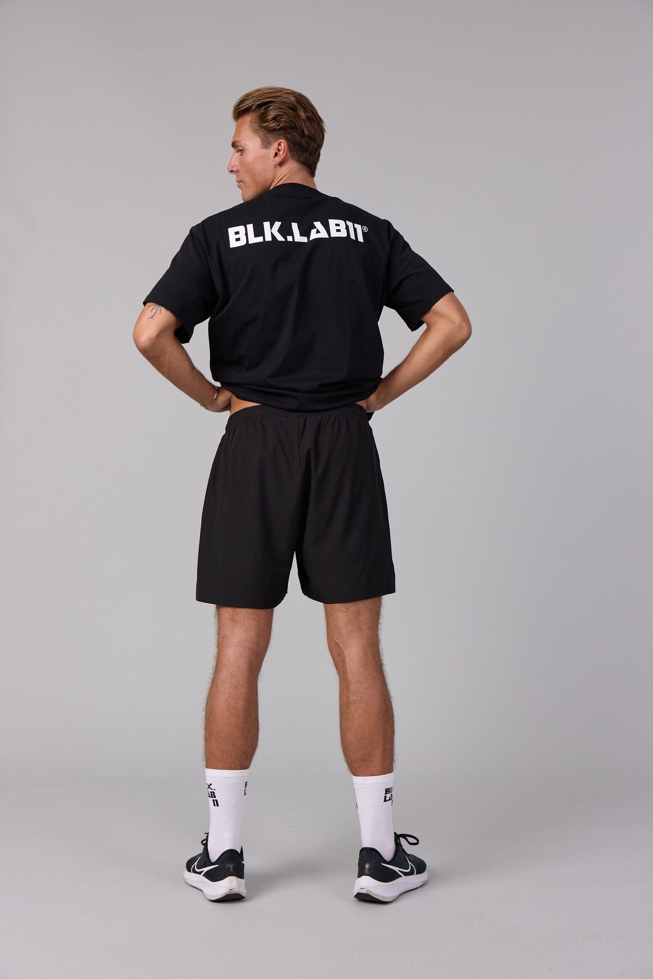11AUTHENTIC DRY FIT SHORTS