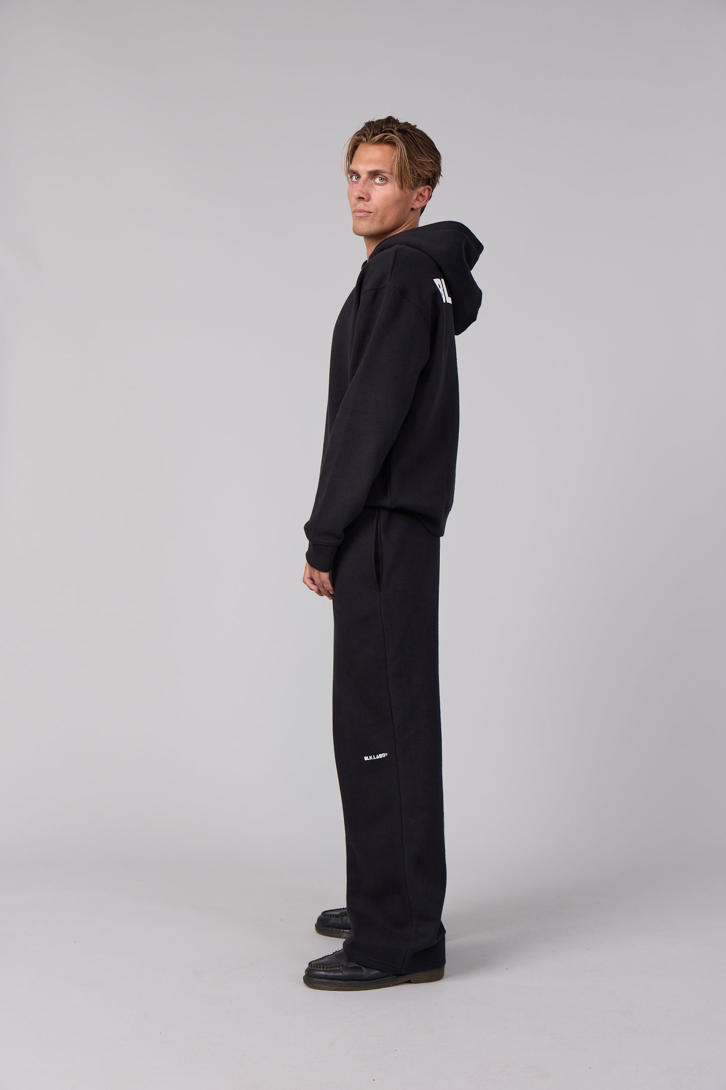 11BASECAMP SWEAT SET