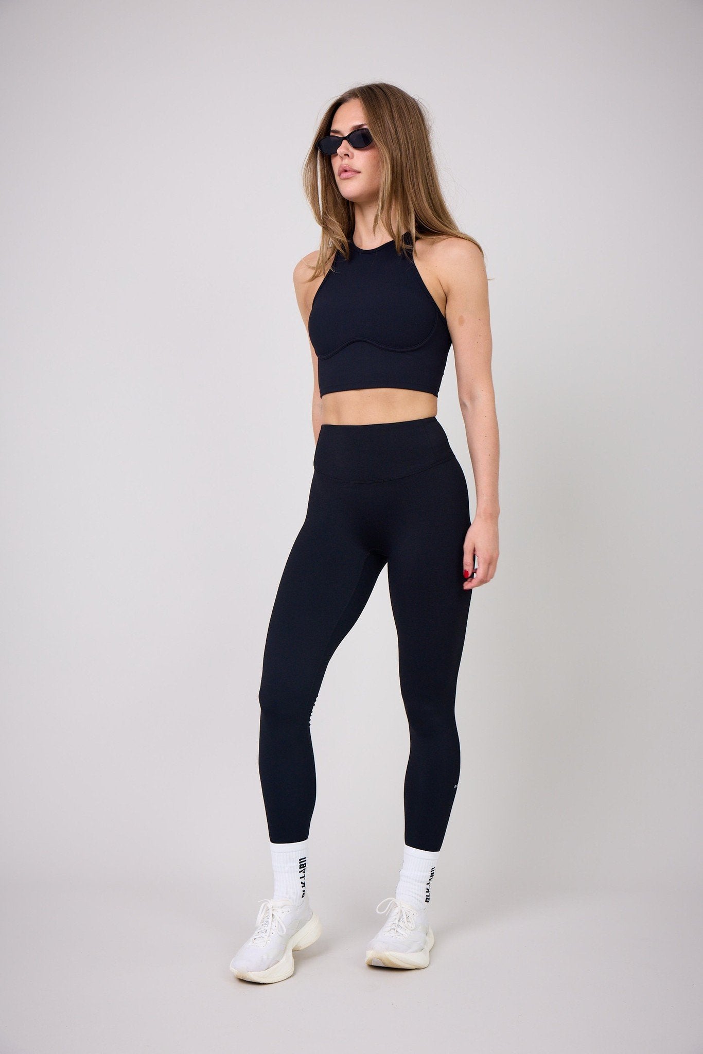 11ELEGANCE SPORTS TOP