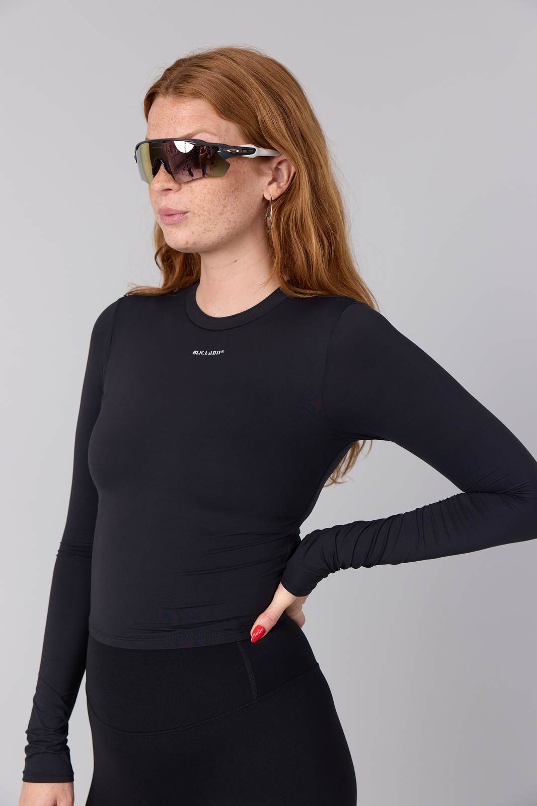 11INFINITY LS TOP