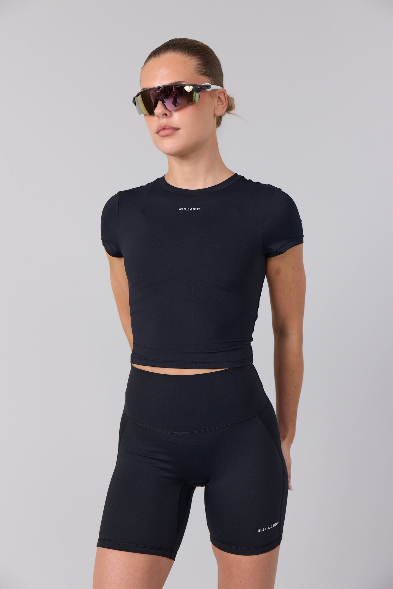 11INFINITY SS TOP