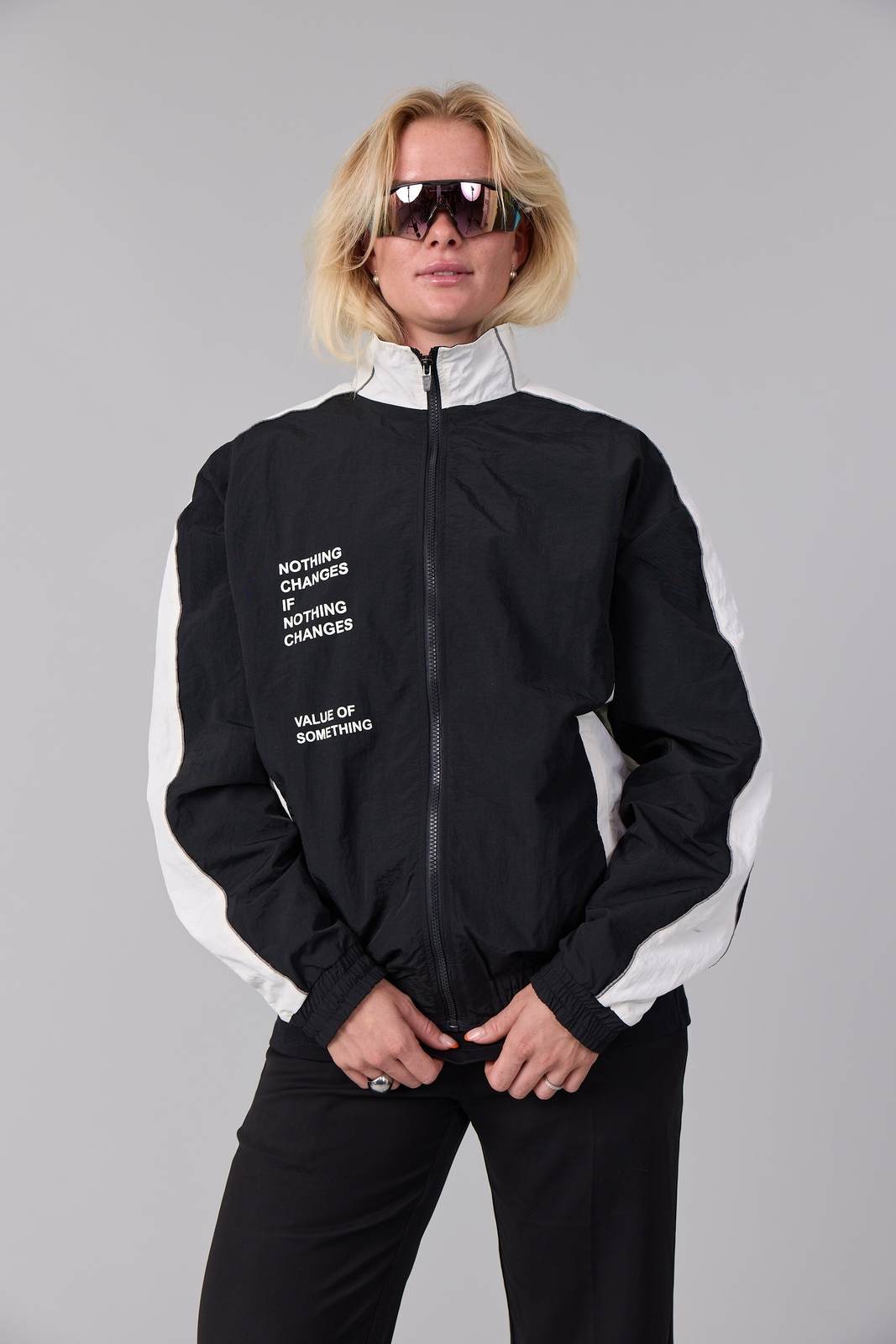 WINDBREAKER & HOODIE